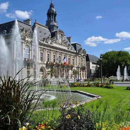 Le Marcel / Gare De