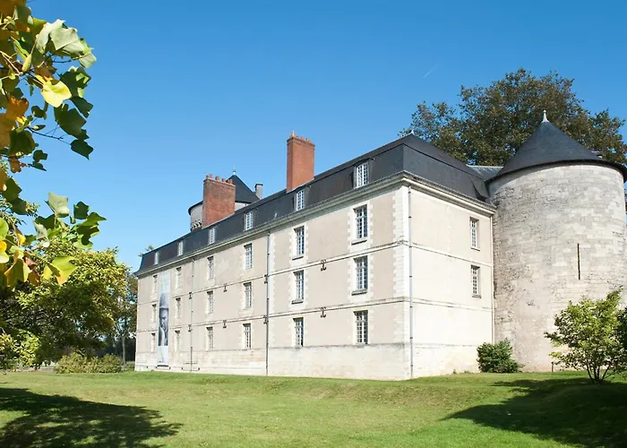 Le Marcel / Gare De Apartment *